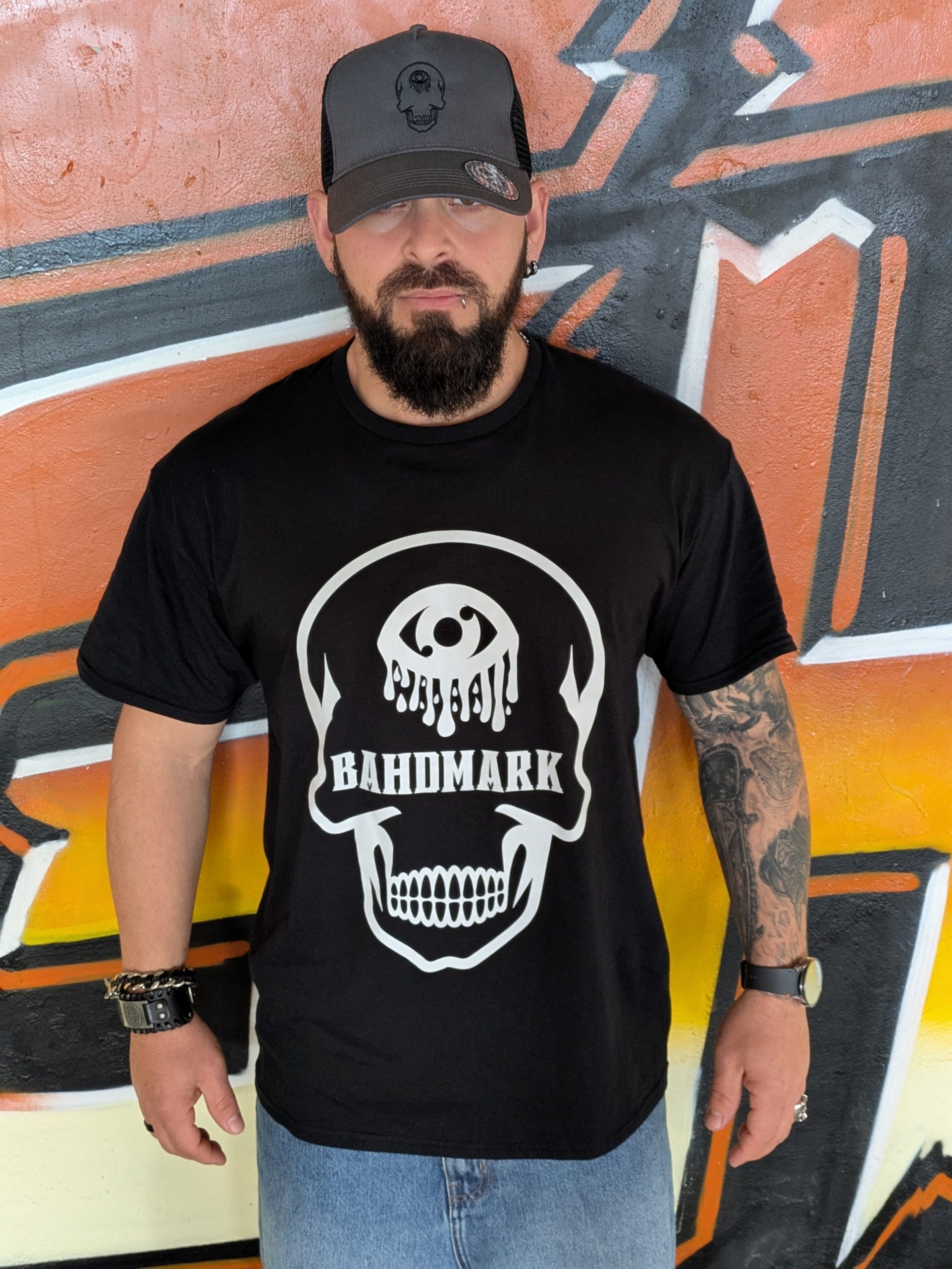 T-shirt Enblem skull black Bahdmark